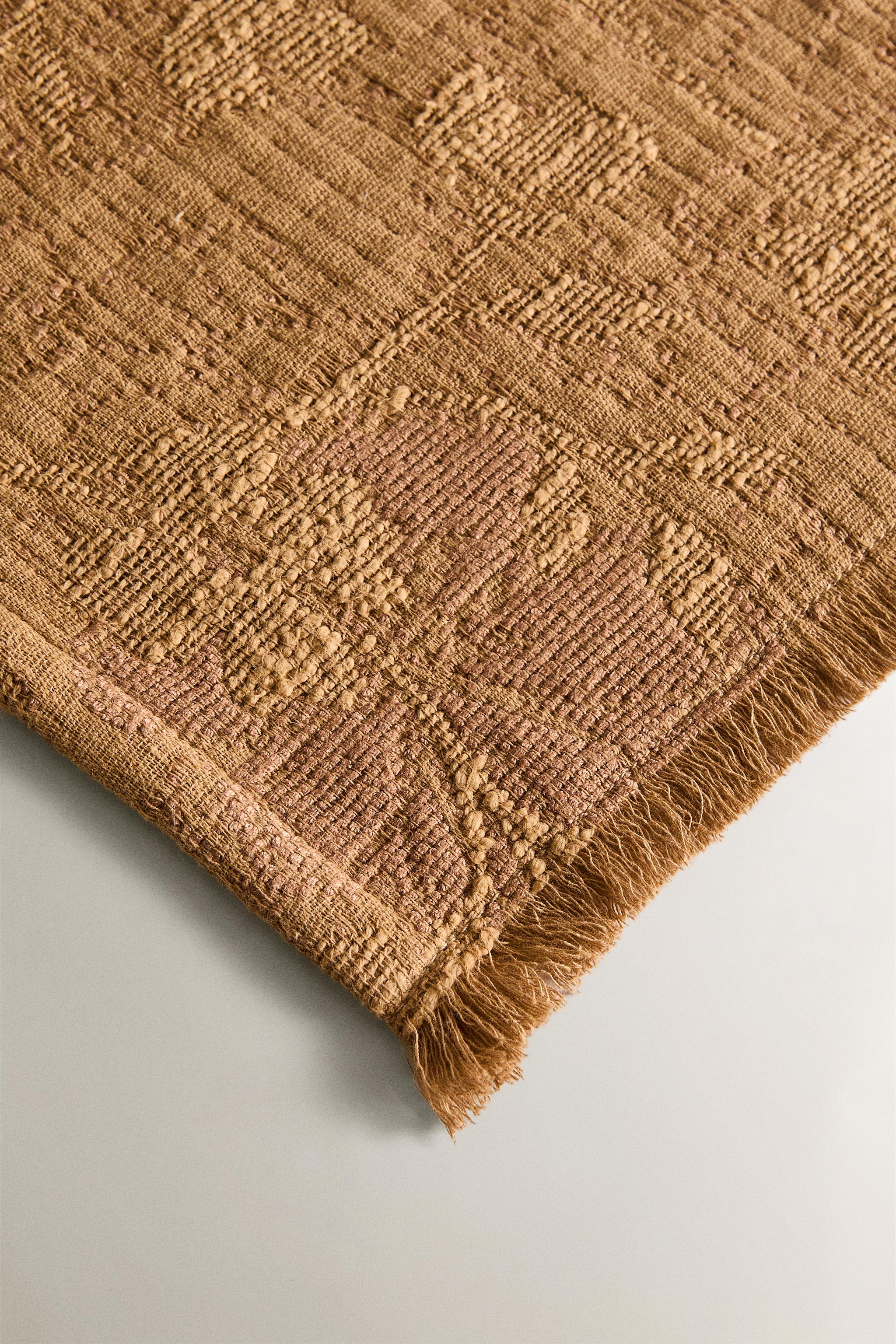 COUVERTURE JACQUARD FLEURS